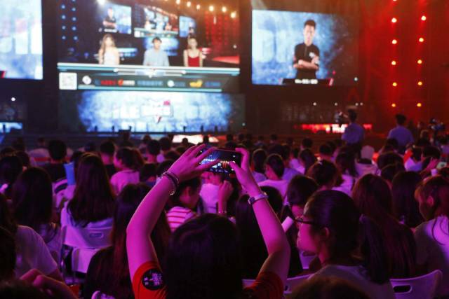 德的防守策 德的防守策