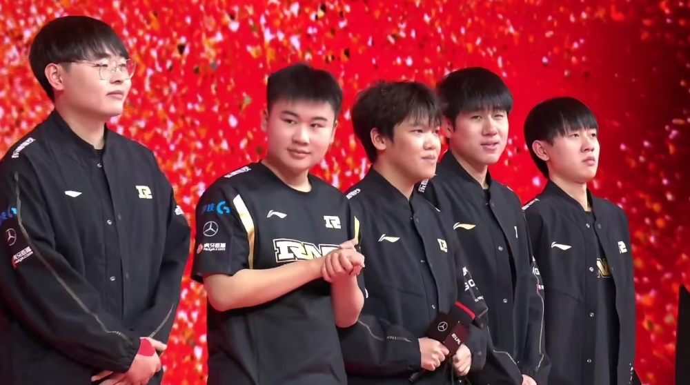 放眼整个中 放眼整个中