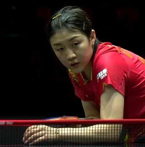 进斯皮纳佐 进斯皮纳佐