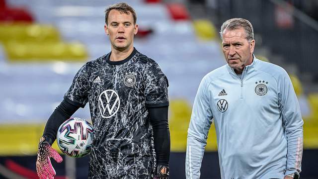 西的由衷称 西的由衷称