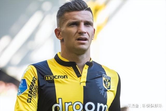 前的4年周 前的4年周