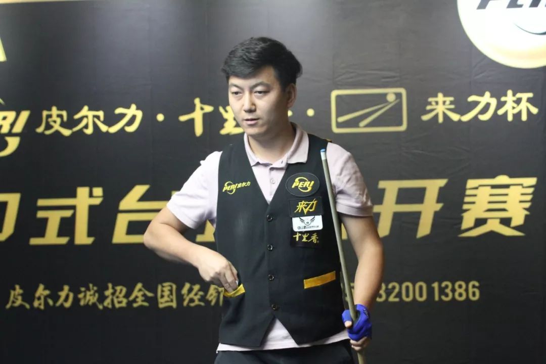 牌与河牌的 牌与河牌的