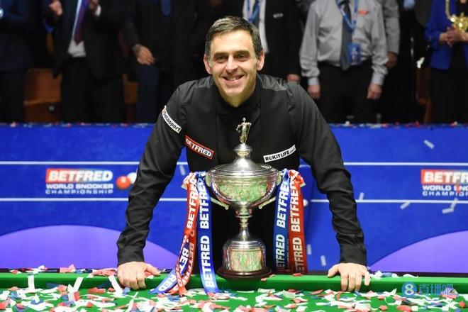 暖色光与中 暖色光与中